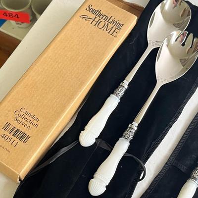 Lot 567 Fancy serving utensils