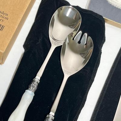 Lot 567 Fancy serving utensils
