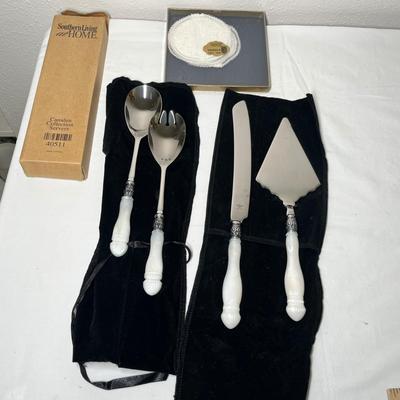 Lot 567 Fancy serving utensils