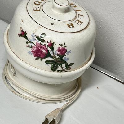 Lot 569 Egg coddler
