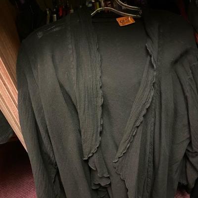 Clothing -Women's Boutique & Fashion Brands 40-80 pieces size L - 2 XL