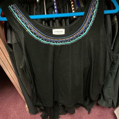 Clothing -Women's Boutique & Fashion Brands 40-80 pieces size L - 2 XL