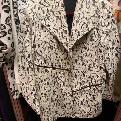 Clothing - Women's Boutique & Fashion Brands 30-60 pieces Size L - 2XL
