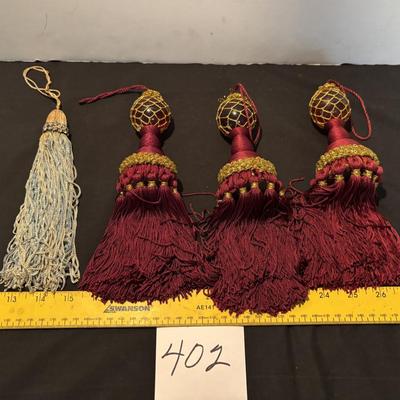 Vintage Tassle Tie Backs