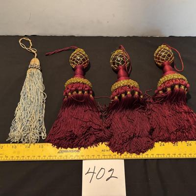 Vintage Tassle Tie Backs