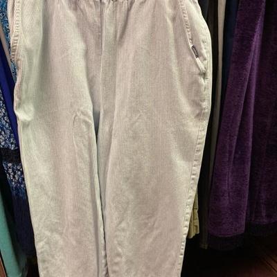 Clothing - Women's Boutique & Fashion Brands 30- 60 pieces size L- 2XL