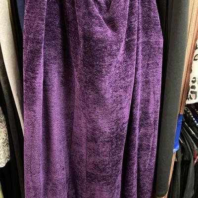 Clothing - Women's Boutique & Fashion Brands 30- 60 pieces size L- 2XL