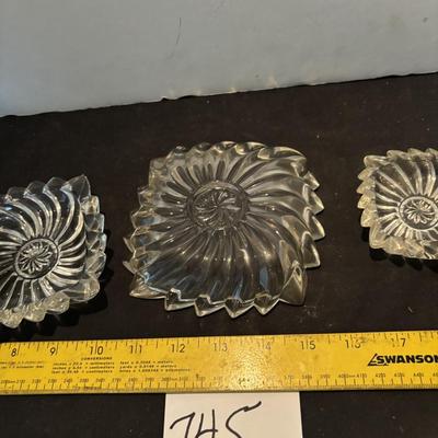 Vintage Ashtray Set