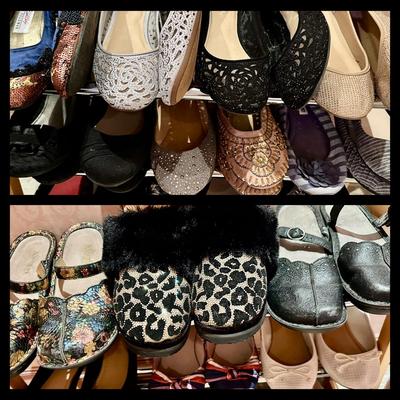 Clothing - Shoes - Fashion Brands size 9 - 9.5 w/ rack