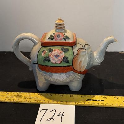 Vintage Lusterware Elephant Teapot