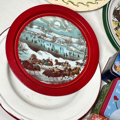 Lot 575 Trays