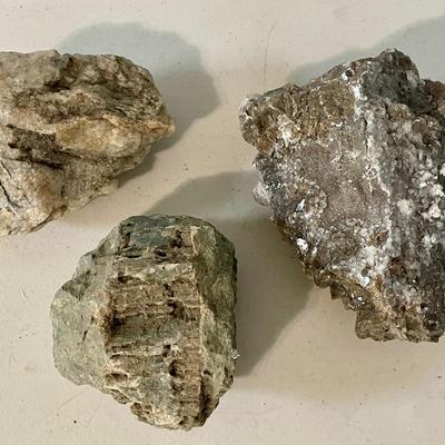 Mixed lot of rocks, crystals & minerals