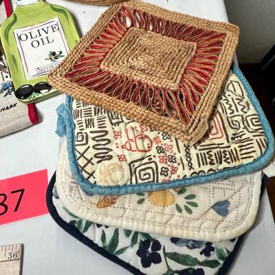 Lot 587 Mixed lot