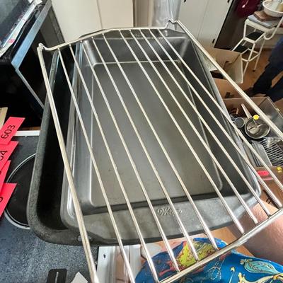 Lot 602 Lot of tin cook ware bake ware