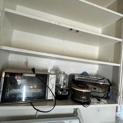 Lot 605 Apliances