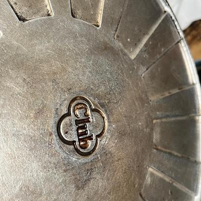 Lot 611 Cuttting boards