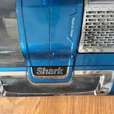 Lot 613 Shark vacuum