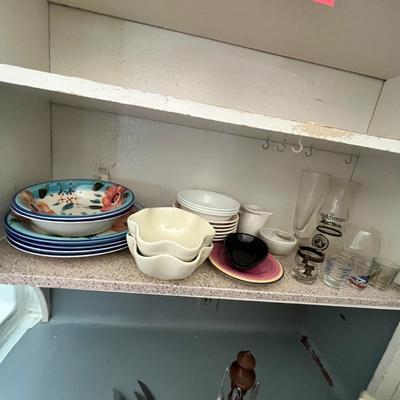 Lot 621 Kitchen stuff