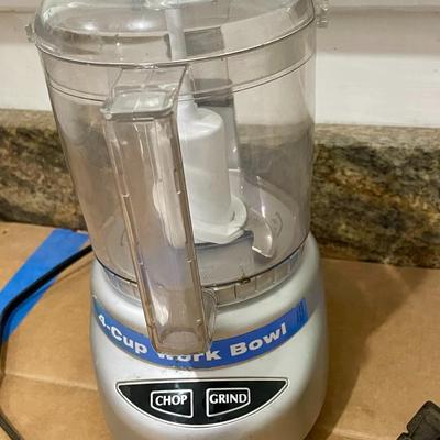 Electric juicer, Cuisinart mini processor & Hamilton Beach hand mixer