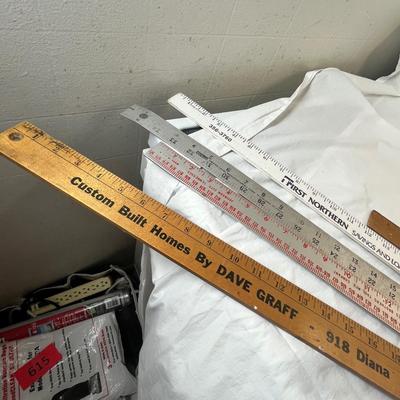 Lot 627 Yard sticks