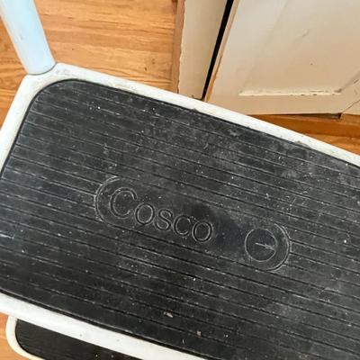 Lot 628 Cosco Step Stool
