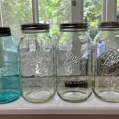 Lot of 14 Ball & Atlas storage/canning jars + lids