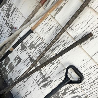 Lot 631 Yard tools