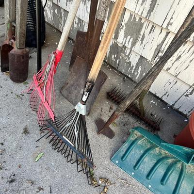 Lot 631 Yard tools