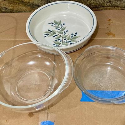 Mixed 13pc bake ware lot