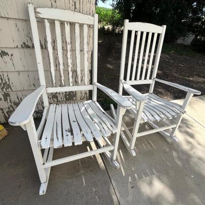 Lot 636 Wood rocking chairs