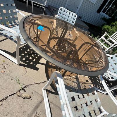 Lot 637 Patio set