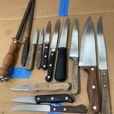 Mixed knife lot, wood cutting board & Ginsu knife block