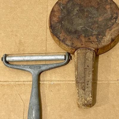 Cheese plate & tools