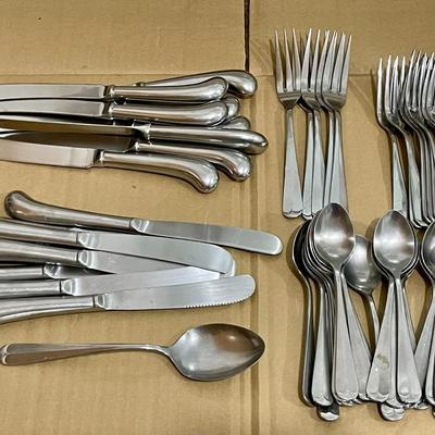 Set of 61pc Rebacraft Japan stainless flatware