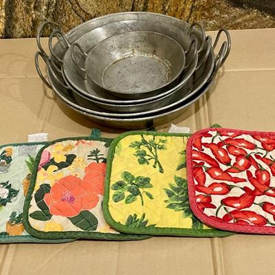 Set of 5 vintage Bon Gourmet France sauté pans