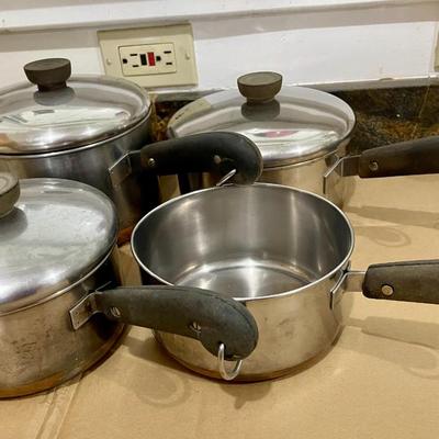 Set of 4 Revere Ware pots + 3 matching lids