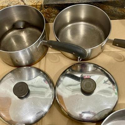 Set of 4 Revere Ware pots + 3 matching lids