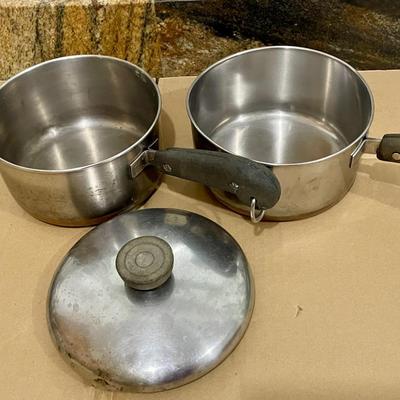 Set of 4 Revere Ware pots + 3 matching lids