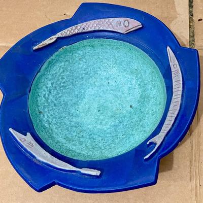 Mixed 3pc lot of hand-thrown fish-themed pottery