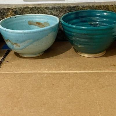 Mixed 7pc lot of hand-thrown pottery cereal/rice bowls