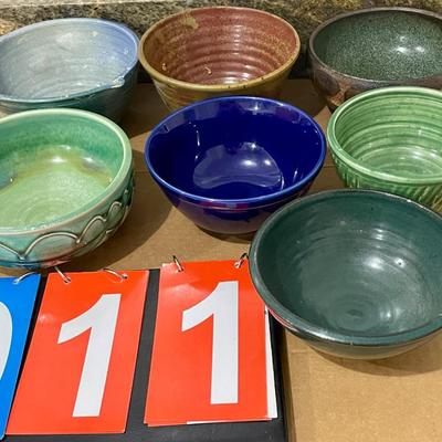 Mixed 7pc lot hand-thrown pottery cereal/rice bowls