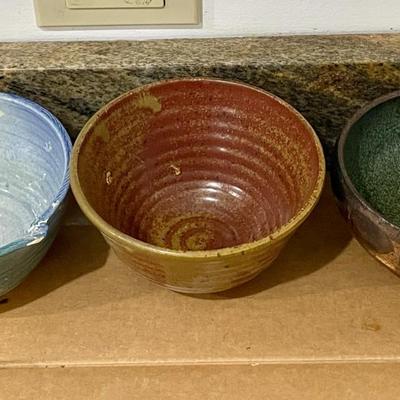 Mixed 7pc lot hand-thrown pottery cereal/rice bowls