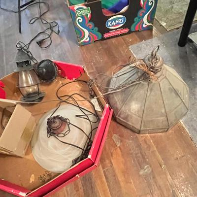 Lot 647 Light fixtures