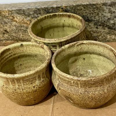Mixed 4pc lot of hand-thrown pottery planters