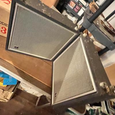 Lot 657 Vintage Akai Speekers