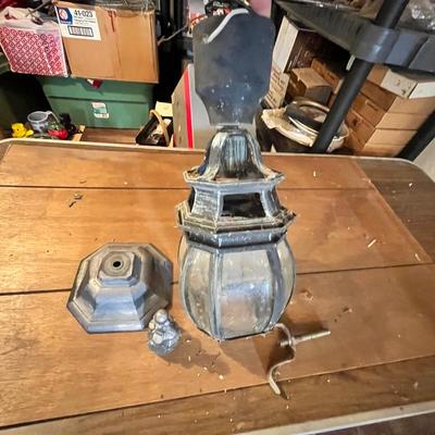 Lot 659 Out door light fixture
