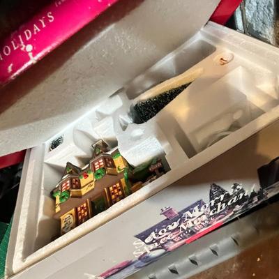 Lot 686 Boxed Christmas