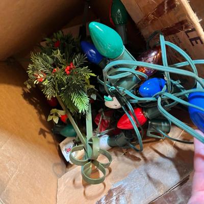 Lot 695 Christmas string lights