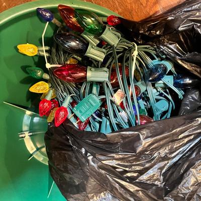 Lot 695 Christmas string lights