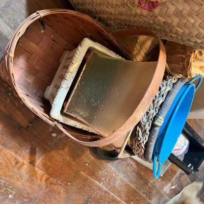 Lot 701 Baskets & other